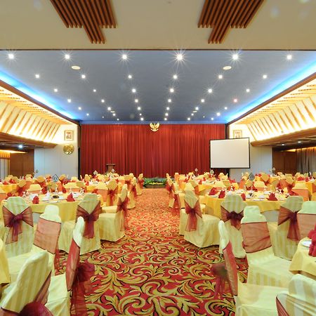 Hotel Savoy Homann Bandung Exterior foto