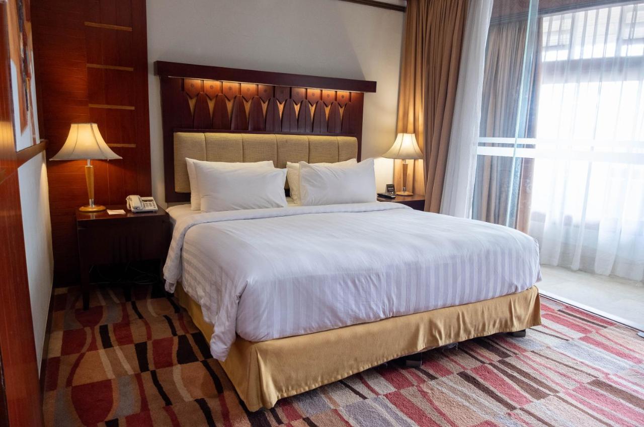 Hotel Savoy Homann Bandung Exterior foto